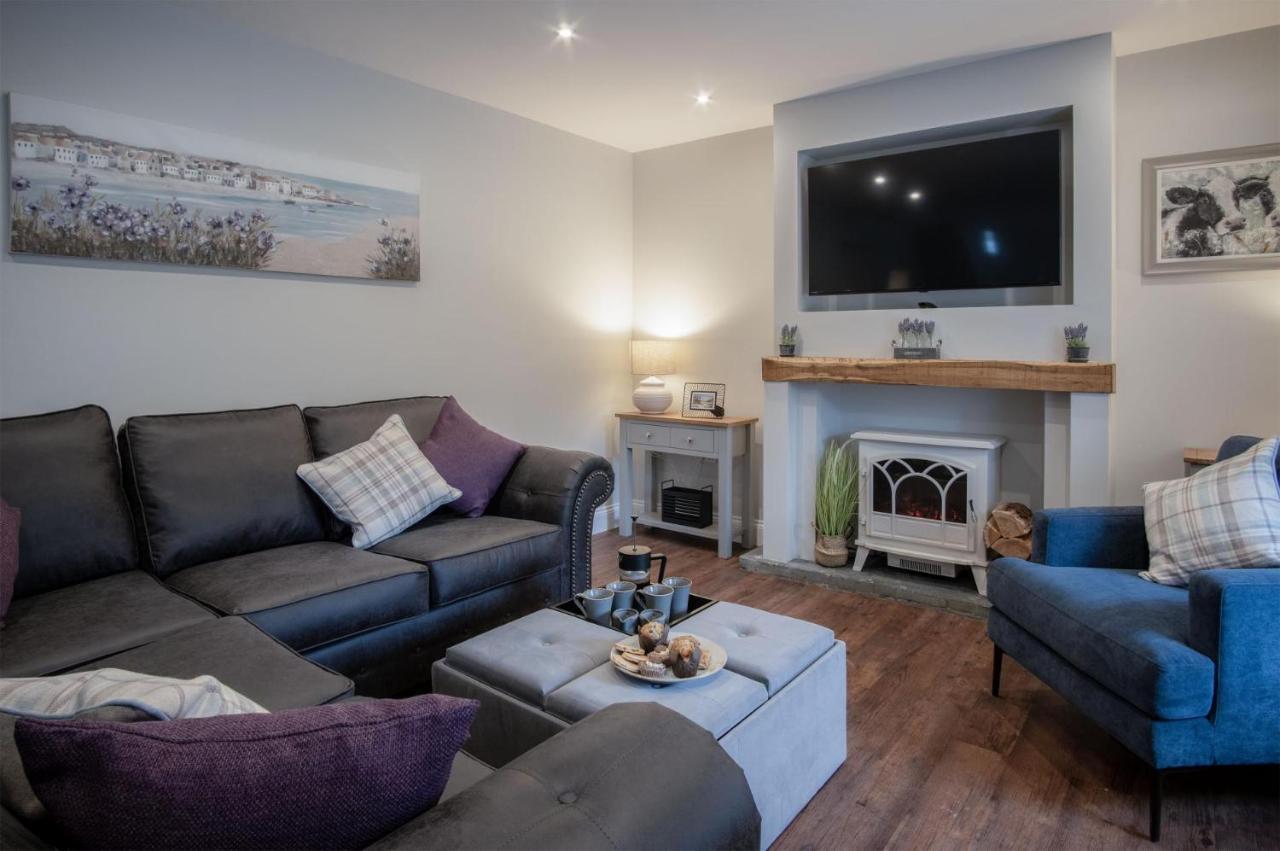 Kiln Park Farmhouse - 4 Bedroom Cottage - Narberth Exterior foto